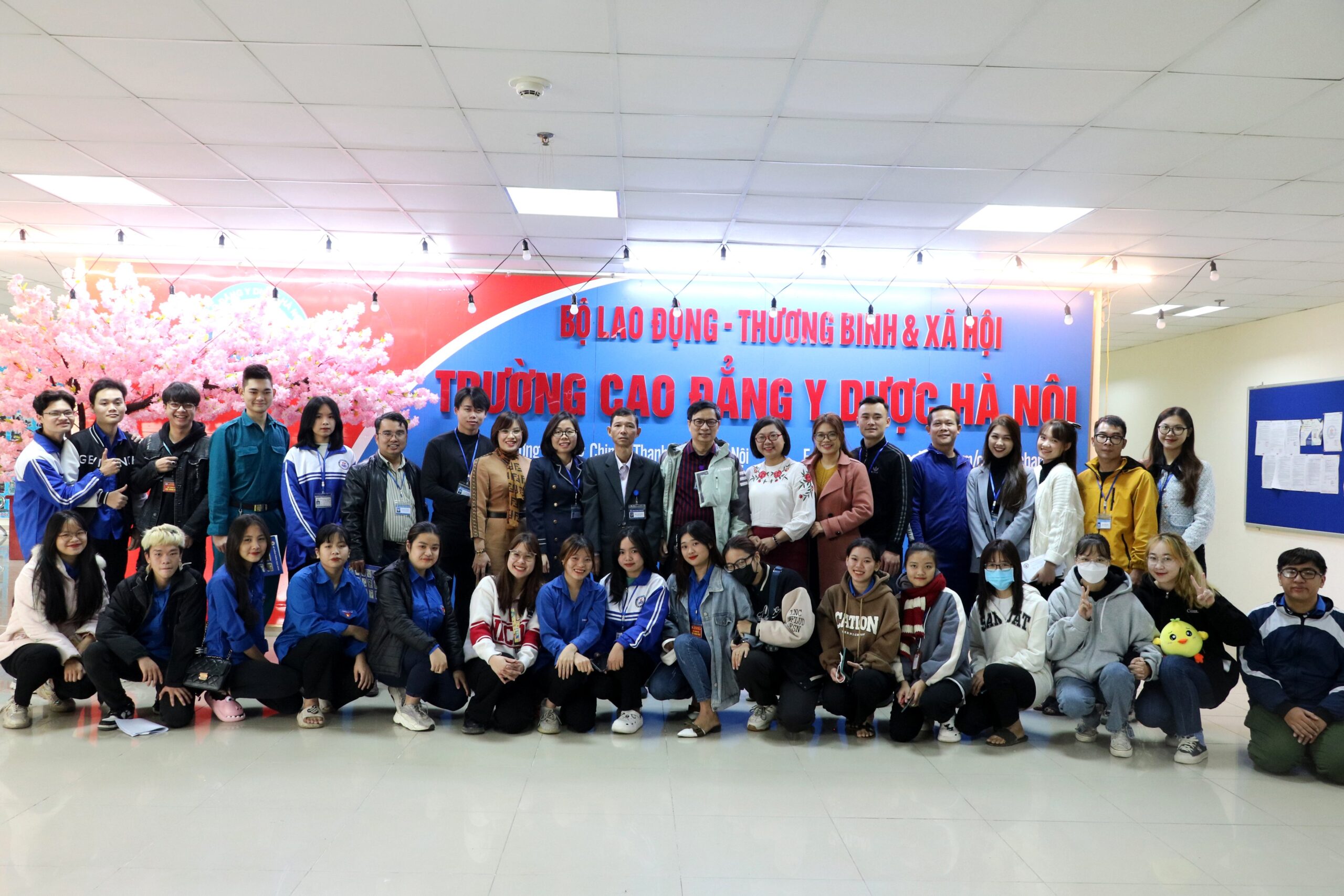 Lễ ra quân chương trình thiện nguyện “Xuân yêu thương” Tại trường TH & THCS Đông Sang, Mộc Châu – Sơn La